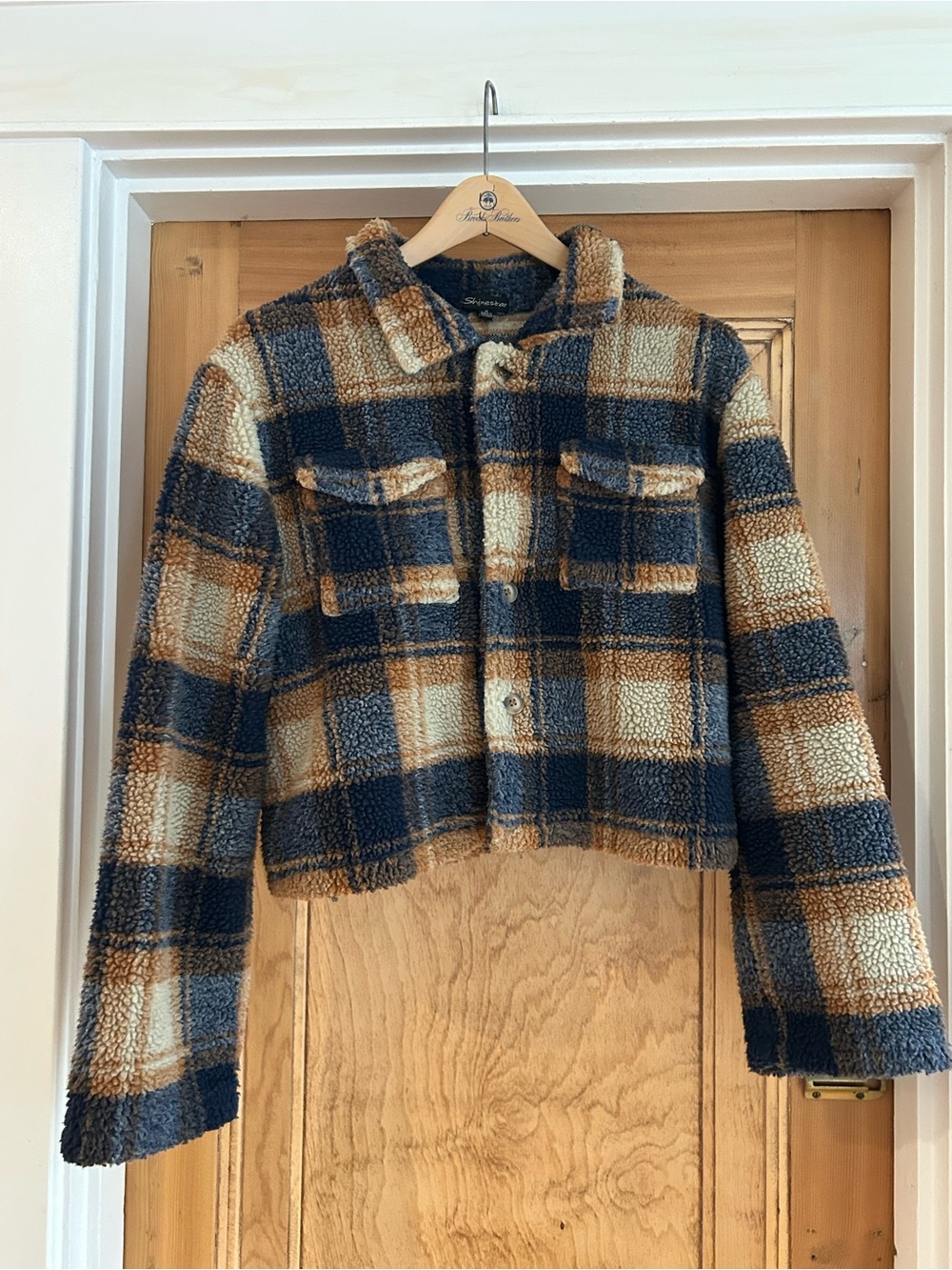 Shinestar Cropped Plaid Sherpa Jacket - Navy & Tan